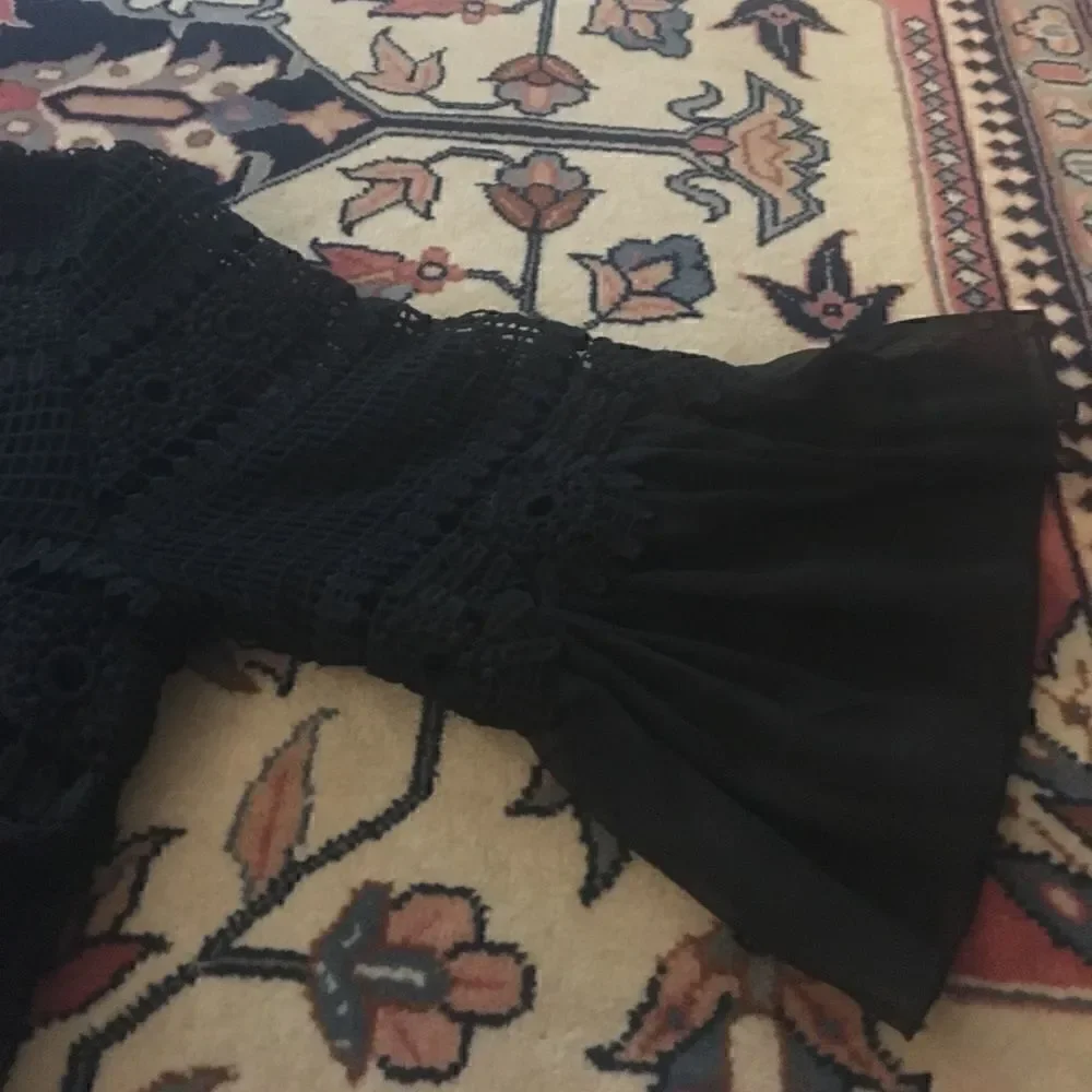 Banana Republic beautiful Lace Blouse